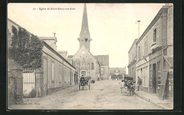 CPA Saint-Remy-sur-Avre, vue de la rue avec l'Église
