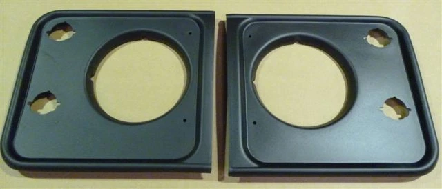 thumbnail image 2 of Land Rover Defender Td5 Headlight Surround Finisher Pair – Left & Right 2 of 5