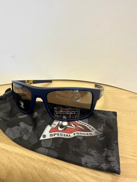 Oakley Sunglasses Elite Special Forces Issue - BRAND NEW With Protective Pouch