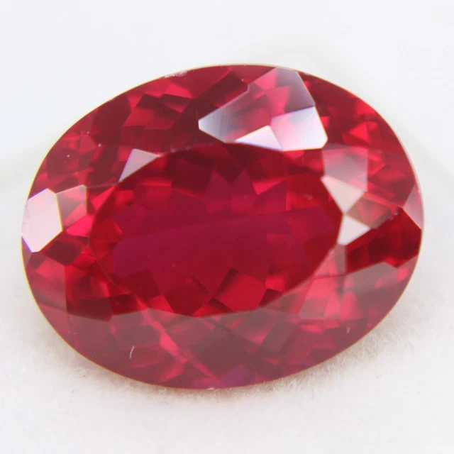 3.23 Cts Emerude tille octogonle pierre précieuse en vrc En vente