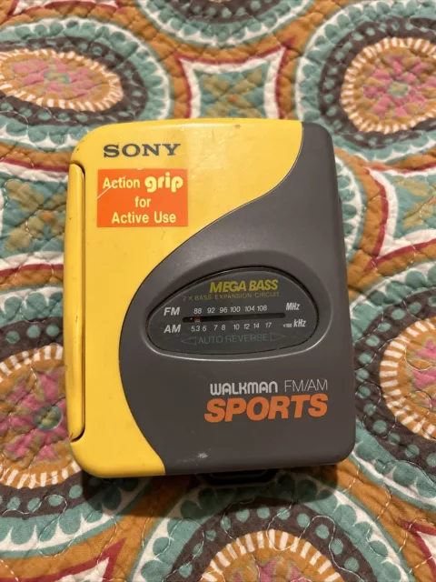 Sony Walkman Sports WM-SXF33 Cassette Radio Player For Parts Powers Up