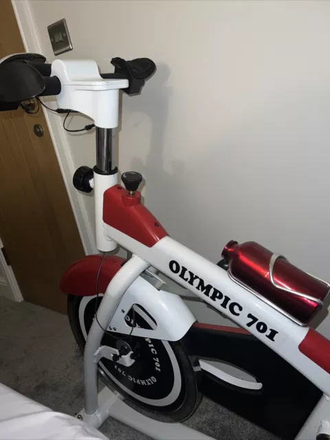 F4H Olympic ES701 Indoor Cycling Bike Indoor Cycling Exercise Bike