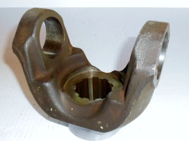 NOS Spicer END YOKE # 6-4-3291  1700 series for vintage International axles IHC