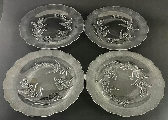 Set of 4 Vintage KIG Indonesia 10" Diameter Scalloped Glass Dinner Plates