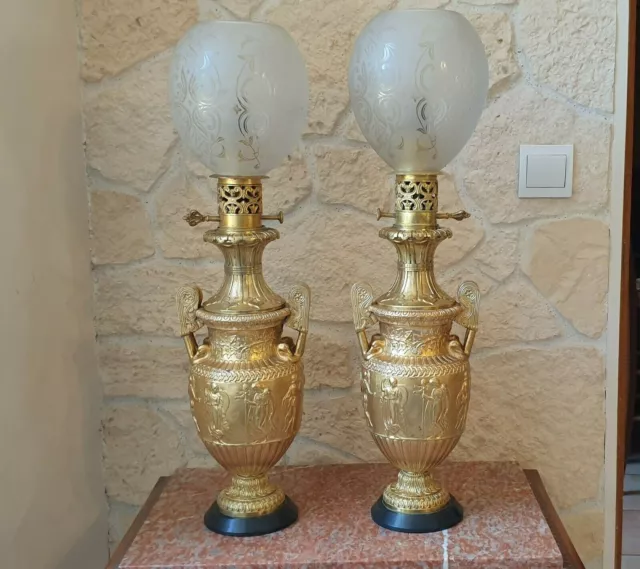 Paire de lampes à pétrole modérateur en bronze doré d'après l'antique XIXé N°805