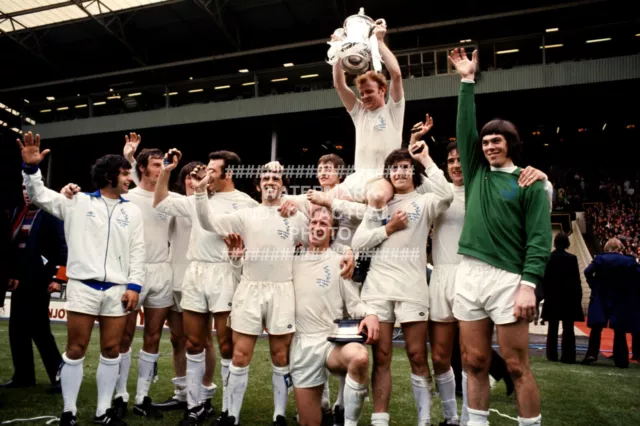 1972 Fa Cup Trophy Leeds United Quality Photo Print Wembley Utd Lufc Team