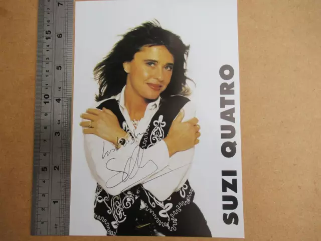 Suzi Quatro  original Autograph - Signature (file FO6)