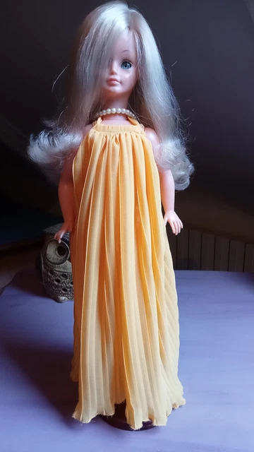 Tenue Soirée 1980 pour Poupée Mannequin Cathie de Bella