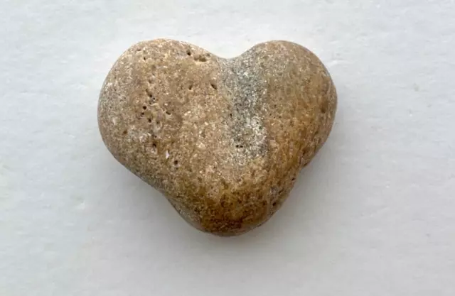 Natural ❤️ Heart Shaped Beach Rock Love Stone pebble art craft Wedding Valentine