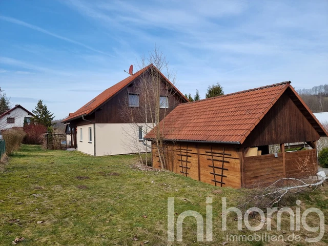 ***Hier ist Platz für die ganze Familie*** Gepflegtes Zweifamilienhaus mit Garte