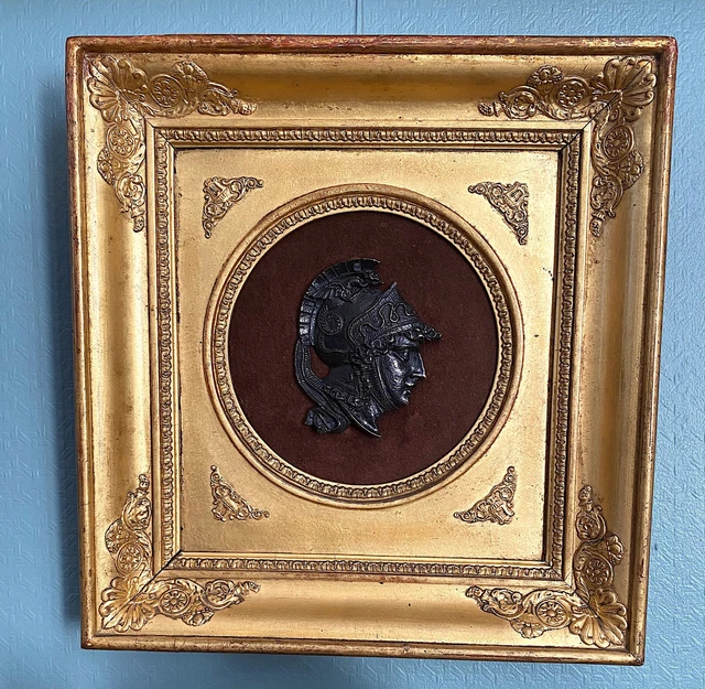 Cadre Médaillon En Bronze Et Cuivre XVIIIe Siècle - Style Gothique, Décors Ciselés Faune Et Jardin