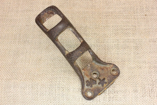Old Flag Pole 3/4”Bracket Holder Banner Rustic Cast Iron Vintage Star 1900’s 2