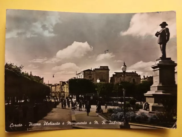 Corato (Bari). Piazza Plebiscito e Monumento a M. R. Imbriani.