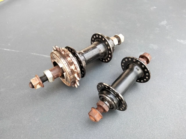 Paire D'écrous De Roue Pour Moyeu Sturmey Archer 3 Vitesses - Argent, Acier, Référence MC-PXV108