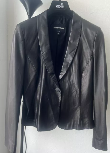 Giorgio Armani leather jacket as delicate as silk 44