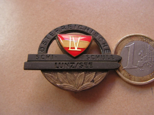 Insigne Le Cabri - Ecole Du Ski Français (ESF) Pin's Vintage émaillé France