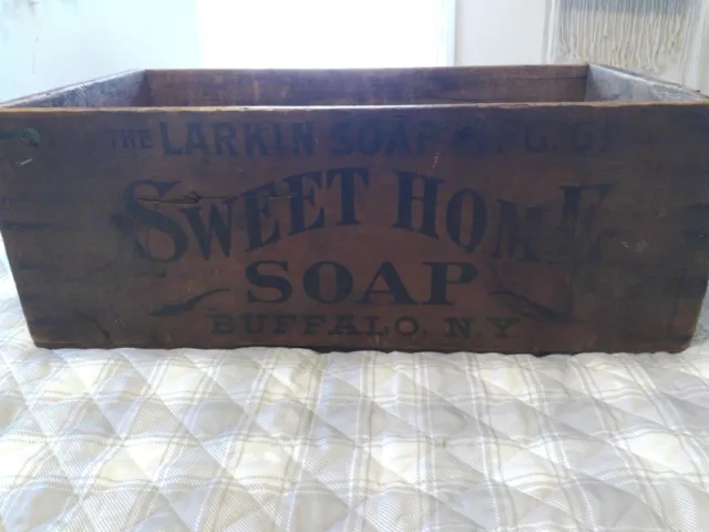 Antique Primitive Wooden Proctor Gamble Naphtha Soap Box Wood Crate P and G