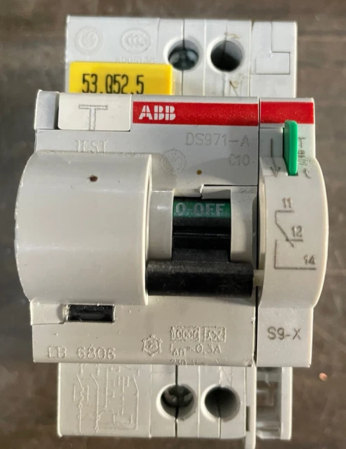 Interruttore Automatico Magnetotermico C120H – 63A/80A/100A/125A, 1P 2P 3P 4P, Tipo C/D, Per Protezione Da Sovraccarico E Cortocircuito