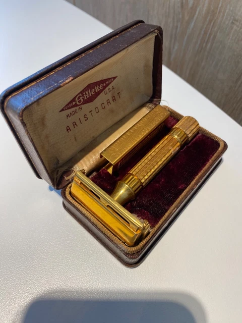 Vintage GILLETTE ARISTOCRAT Gold Plated RAZOR & BLADE HOLDER W/ Case VG !