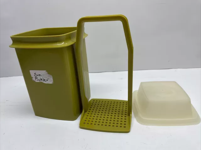 TUPPERWARE Pick A Deli Small Pickle Keeper   Avacodo Green 1330 3 Pc.