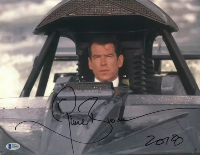Pierce Brosnan James Bond 007 Signed 11X14 Photo Authentic Autograph Beckett E