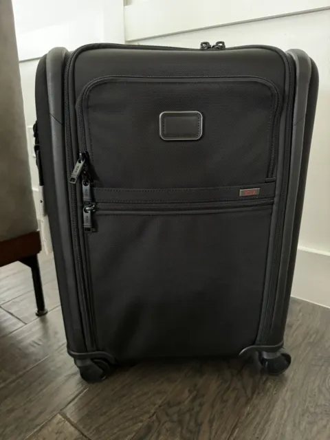 TUMI Alpha Continental Expandable 4 Wheeled Carry-On in Black