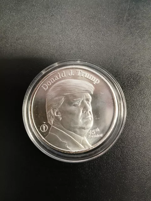 1 oz Silver - Donald J Trump 45th President - .999 Pure Silver Coin IN A CAPSULE