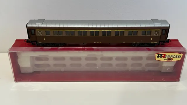 Rivarossi 2510 HO Gauge Italian FS Brown 1st Class Az Passenger Coach Boxed