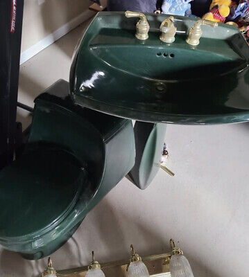 hunter green toilet