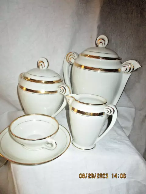 Ancien Service A Cafe Art Deco Porcelaine De Limoges Blanc Et Dore- Tbe