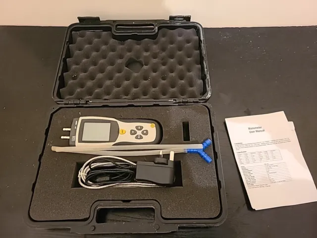 CEM DT-8890 manometer