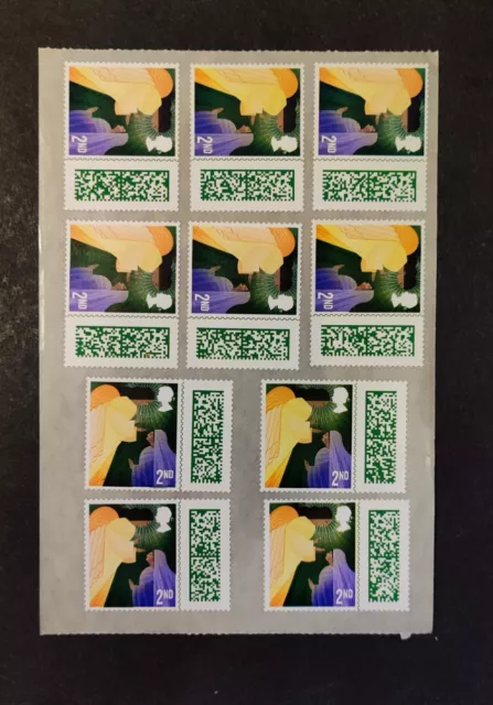 50 x 2ND SECOND CLASS, UNFRANKED GENUINE BARCODED XMAS STAMPS, PEEL AND STICK.