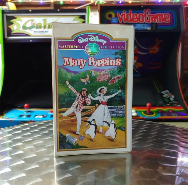 Mary Poppins Walt Disney Masterpiece Collection - VHS Movie Video Tape Clamshell