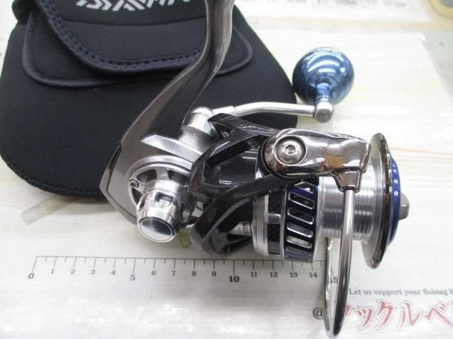 SALTIGA 4000H DAIWA 10 spinning reel $387.42 - PicClick CA
