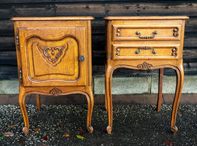 French Oak Louis XV Style Pair of Bedside Cabinets - W1 0010