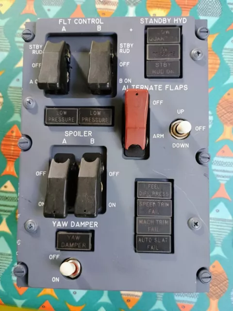 Boeing 737 NG Cockpit Panel Yaw Damper Flt Control Alternate Flaps And Spoiler