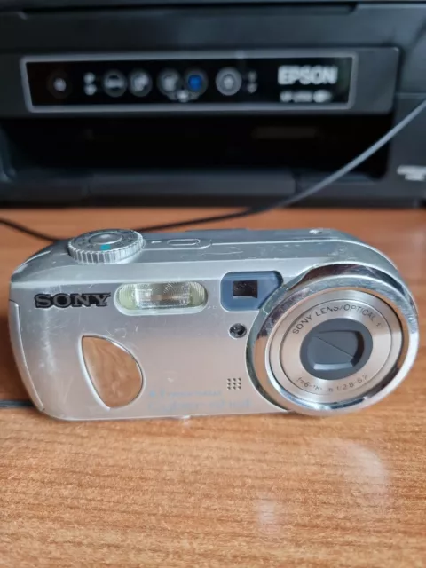 Sony Cyber-shot DSC-P73 4,1 megapixel fotocamera digitale - Per parti di ricambi