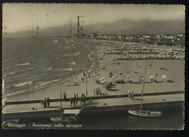 cartolina VIAREGGIO - panorama della spiaggia