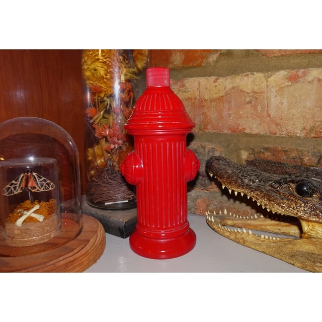 VINTAGE AVON FIRE Hydrant Pre Shave Bottle fireman gift glass