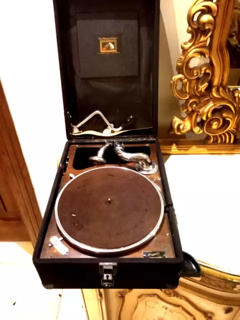Harrods His Masters Voice Gramophone Model portable  102C RARE