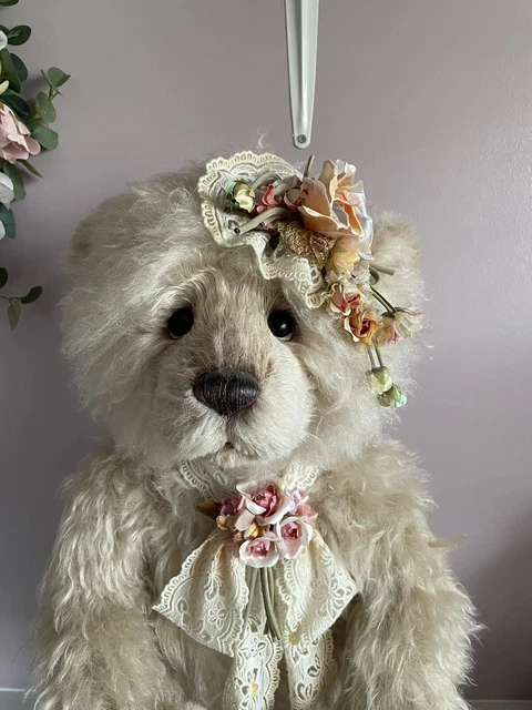Charlie Bears Isabelle Collection Mrs Mercer – A little birdie