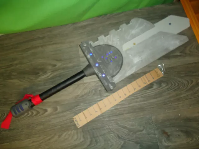 2013 Think Geek Titan sword led massive size cosplay