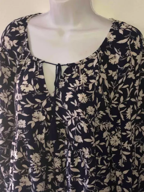 Old Navy womens sz M T Tall // navy Blue & white FLORAL PRINT peasant Blouse top