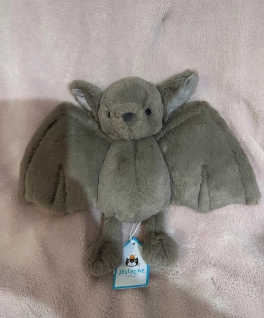 Bashful bat shop