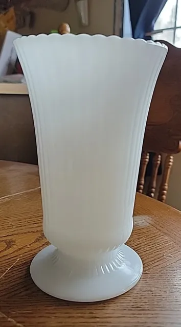 WHITE Milk GLASS Vase  E O Brody Co Ribbed Design M 5000 Cleveland Ohio,USA