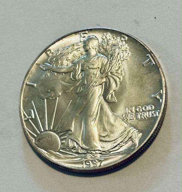 1987 WALKING LIBERTY American Eagle Silver Dollar 1 oz .999 Fine