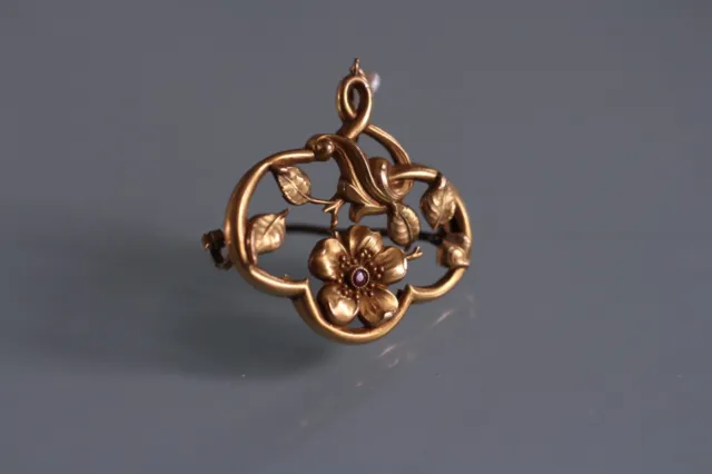 Superbe broche art nouveau en or 18k avec perle et rubis