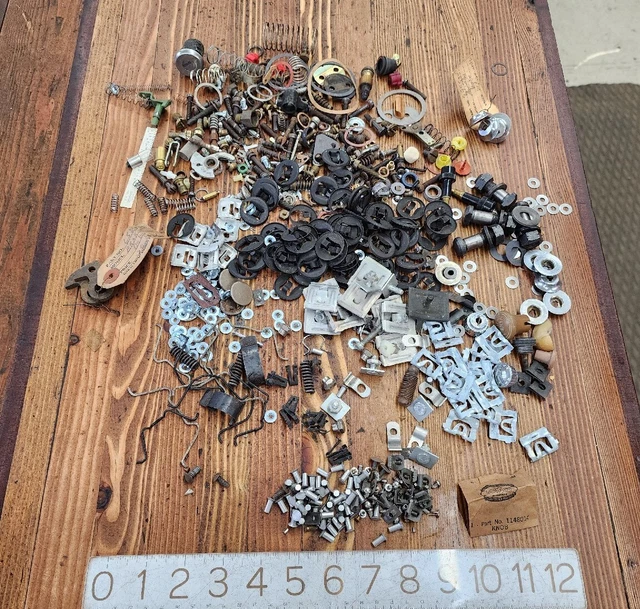 Vintage MOPAR Parts MIXED LOT Hardware Clips Gaskets Springs Coils 1960s-1980 ☆