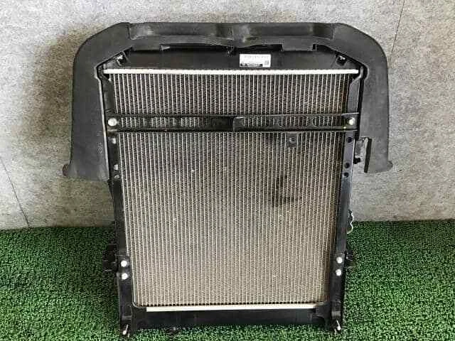 ISUZU ELF 2016 TRG-NHR85A Radiator [Used] [PA40796878] £285.00 ...