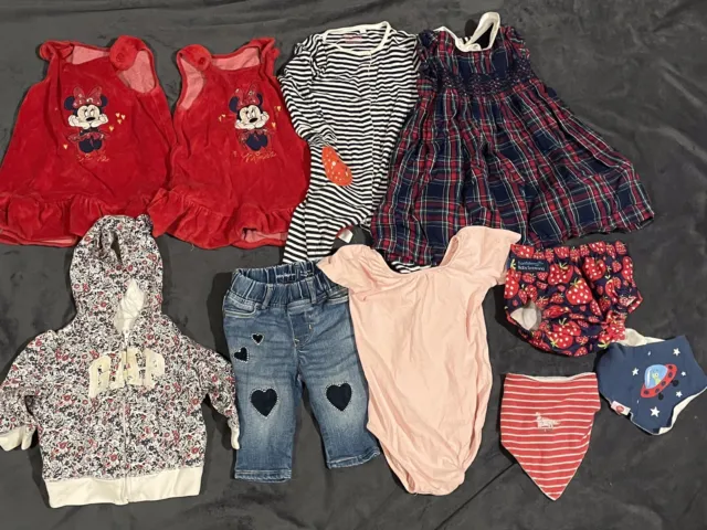 Pacchetto vestiti per bambine età 6-12 mesi marchio